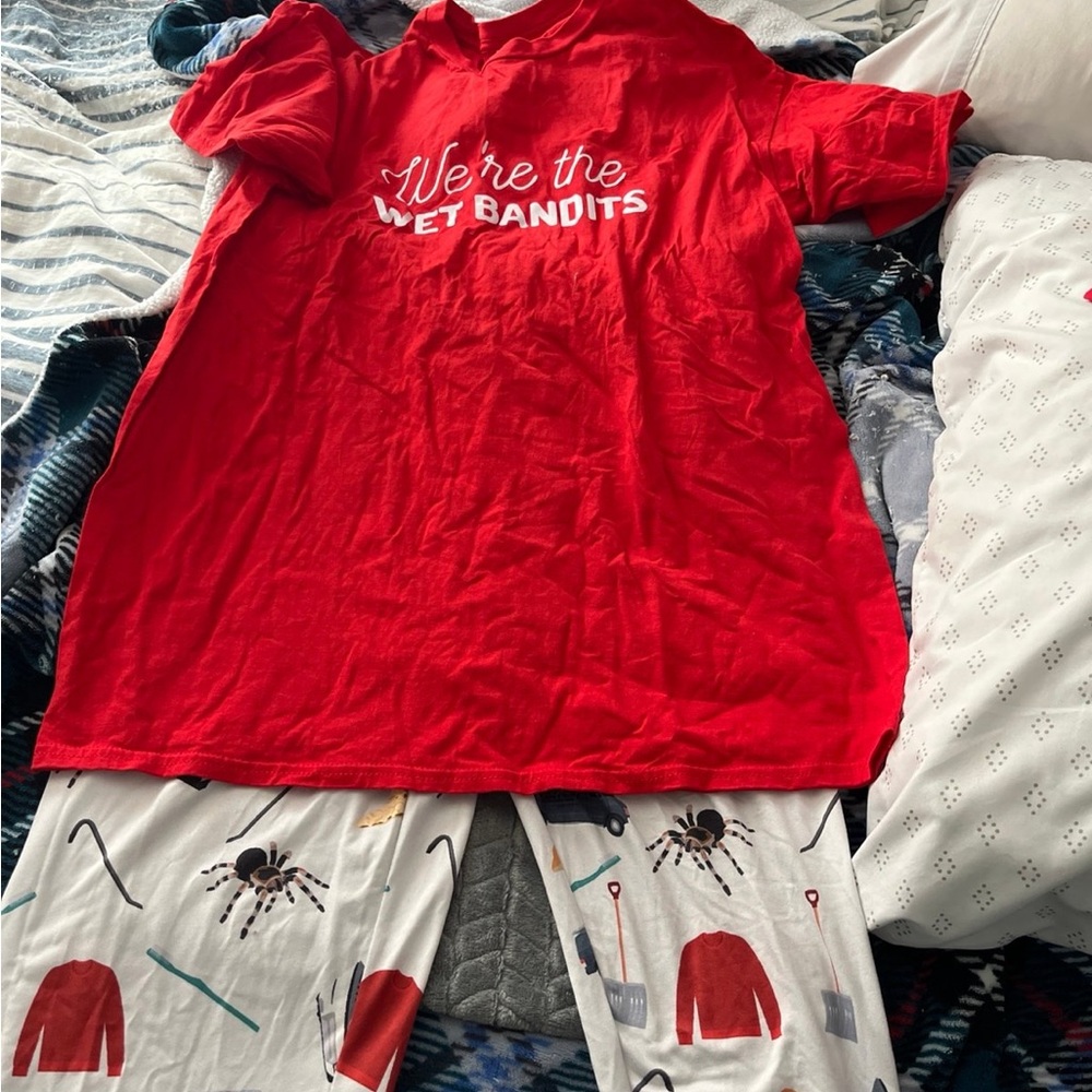 Home alone we’re the wet bandits Christmas pajama set 2xl unisex